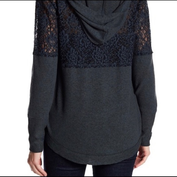 Nordstrom Clearance Lot of 7 Tops MSRP $271 For $80 CLEARANCE (Last Lot) - Picture 8 of 14